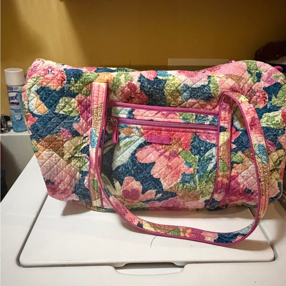 Vera Bradly Floral Quilted Women's Bag